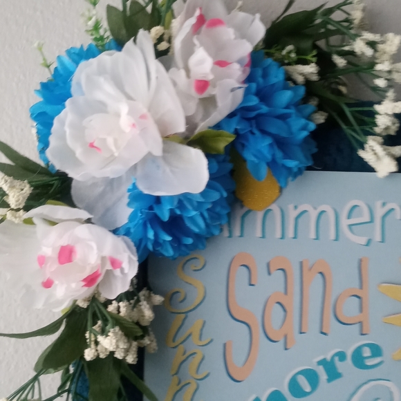 Summertime Wreath - Picture 5 of 7